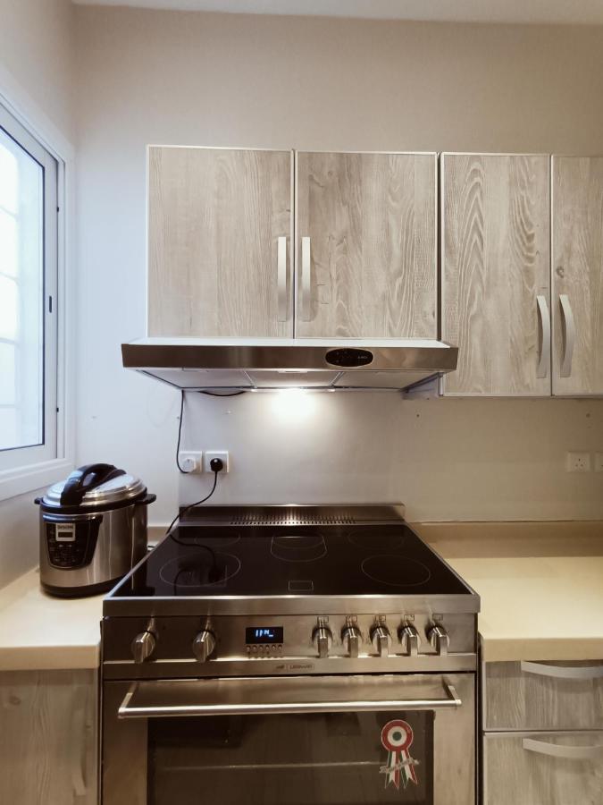 F Residence, Elegant & Luxury Apartment *