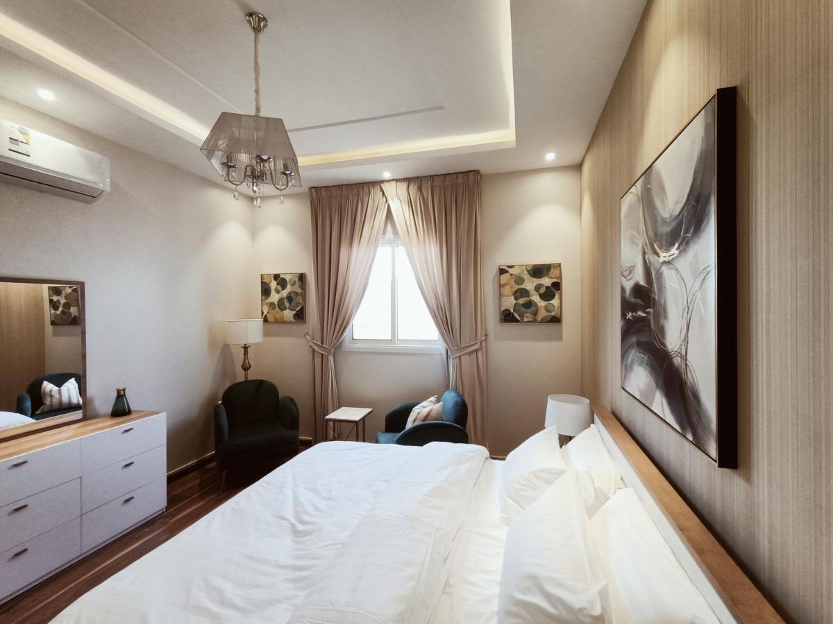 F Residence, Elegant & Luxury Apartment